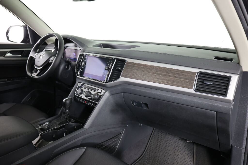 Used 2019 Volkswagen Atlas SEL R-Line image 24