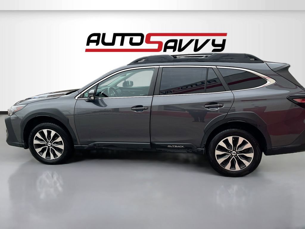 Used 2023 Subaru Outback Limited image 4