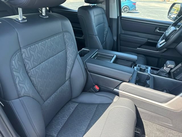 Used 2024 Toyota Tundra Limited AWD/4WD image 17