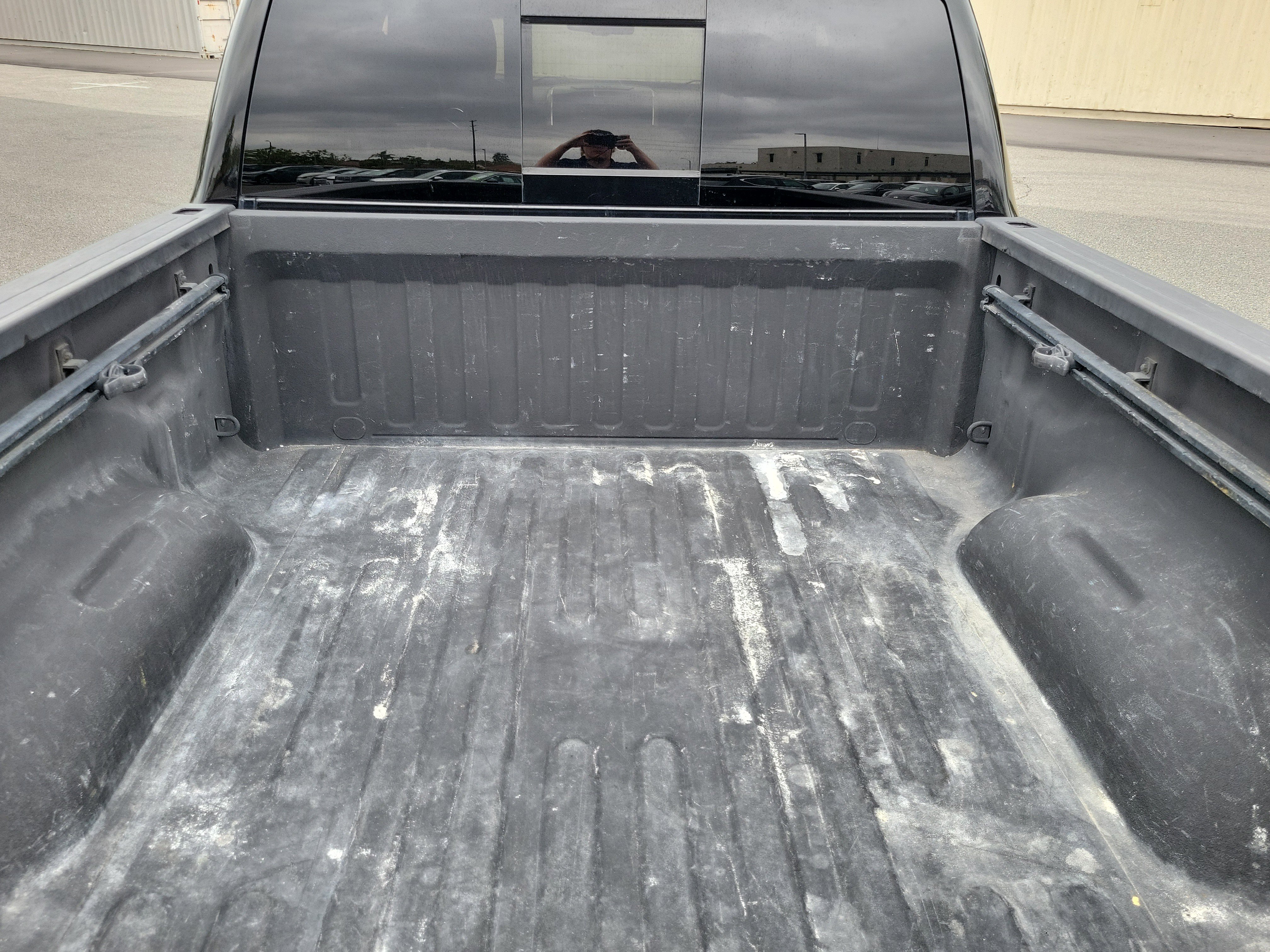 Used 2019 RAM 1500 Laramie AWD/4WD image 17