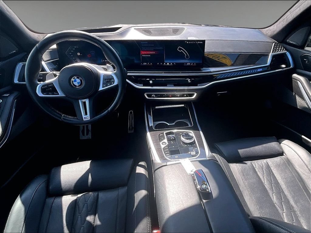 Used 2025 BMW X7 M60i AWD/4WD image 21
