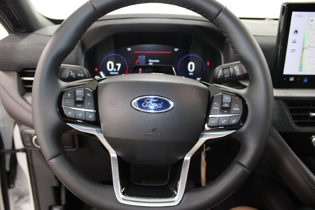 New 2026 Ford Explorer Platinum RWD image 36