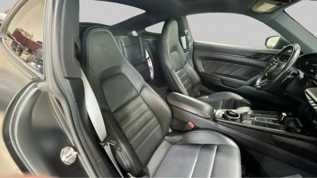 Used 2022 Porsche 911 Carrera 4 GTS AWD/4WD image 16