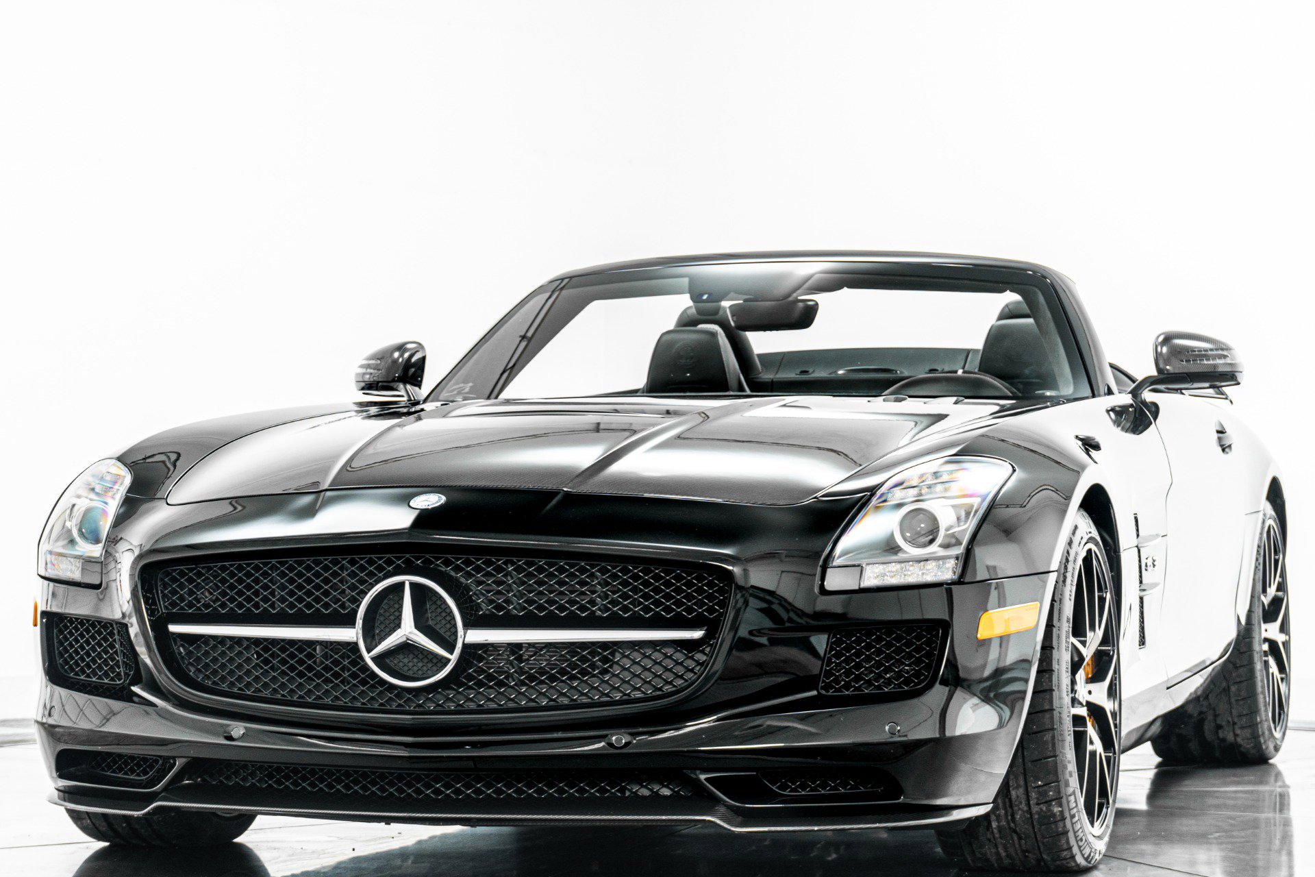 Used 2015 Mercedes-Benz SLS AMG GT Final Edition image 5