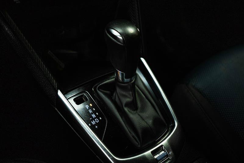 Used 2019 Toyota Yaris LE FWD image 16