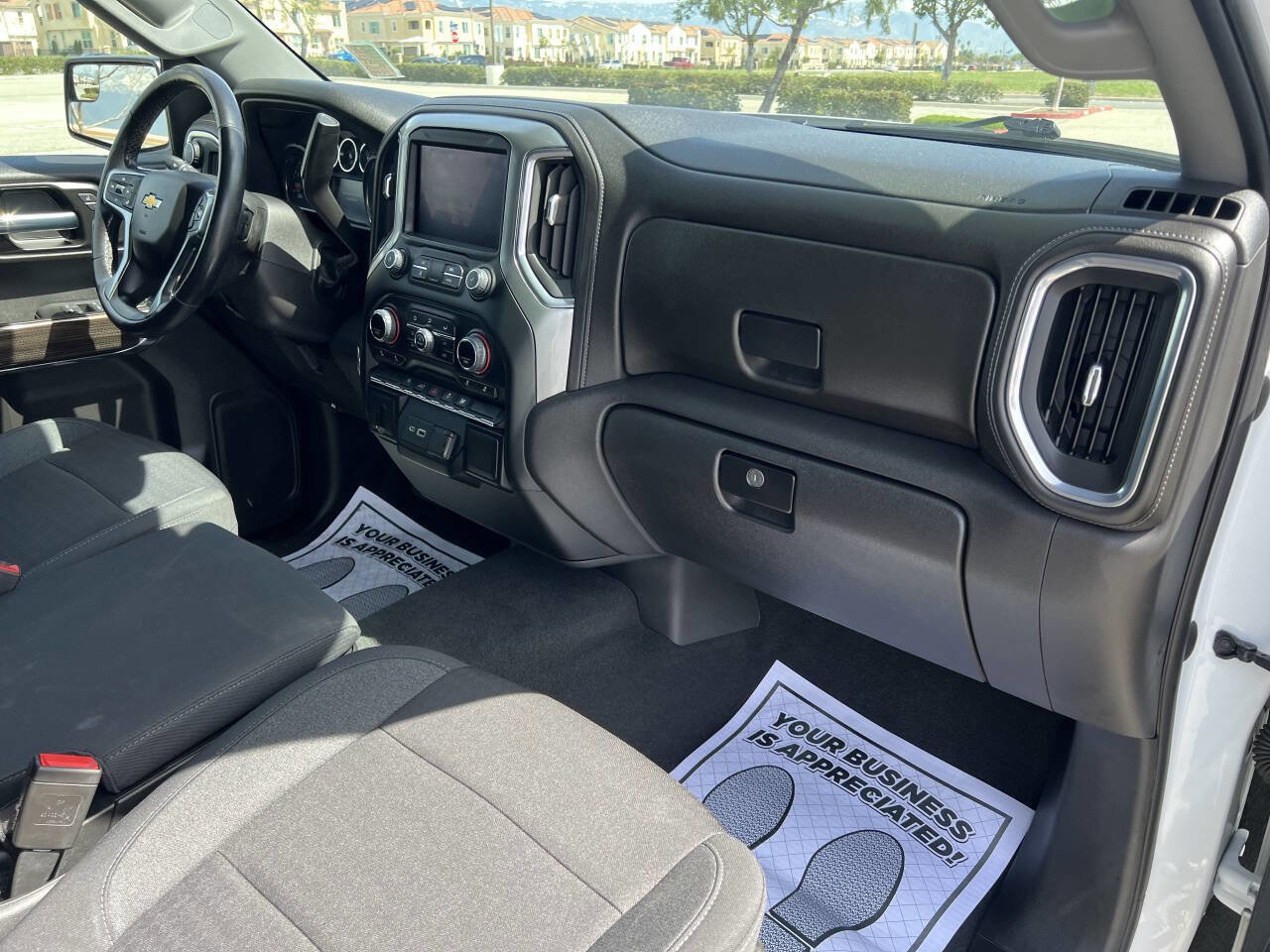 Used 2022 Chevrolet Silverado 1500 LT image 17