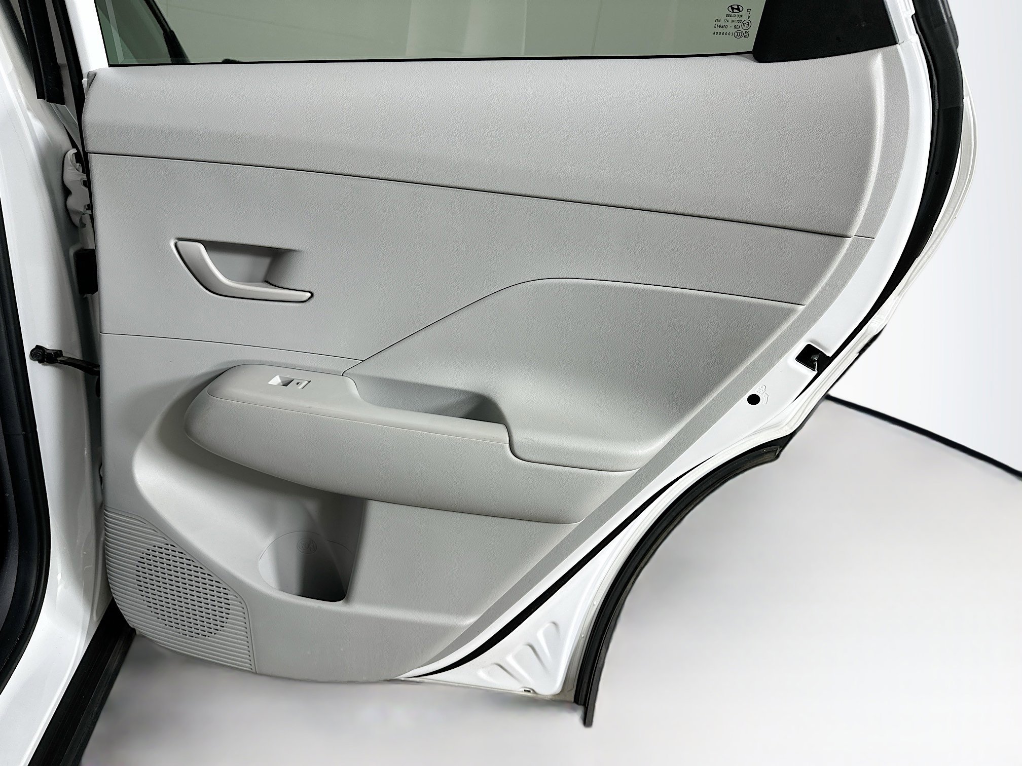 Used 2024 Hyundai Kona SEL image 28