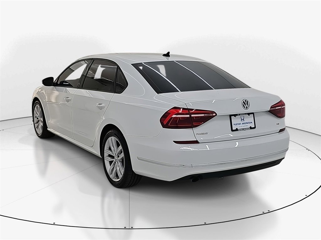 Used 2019 Volkswagen Passat 2.0T Wolfsburg w/ Wheels & Sunroof Package image 8