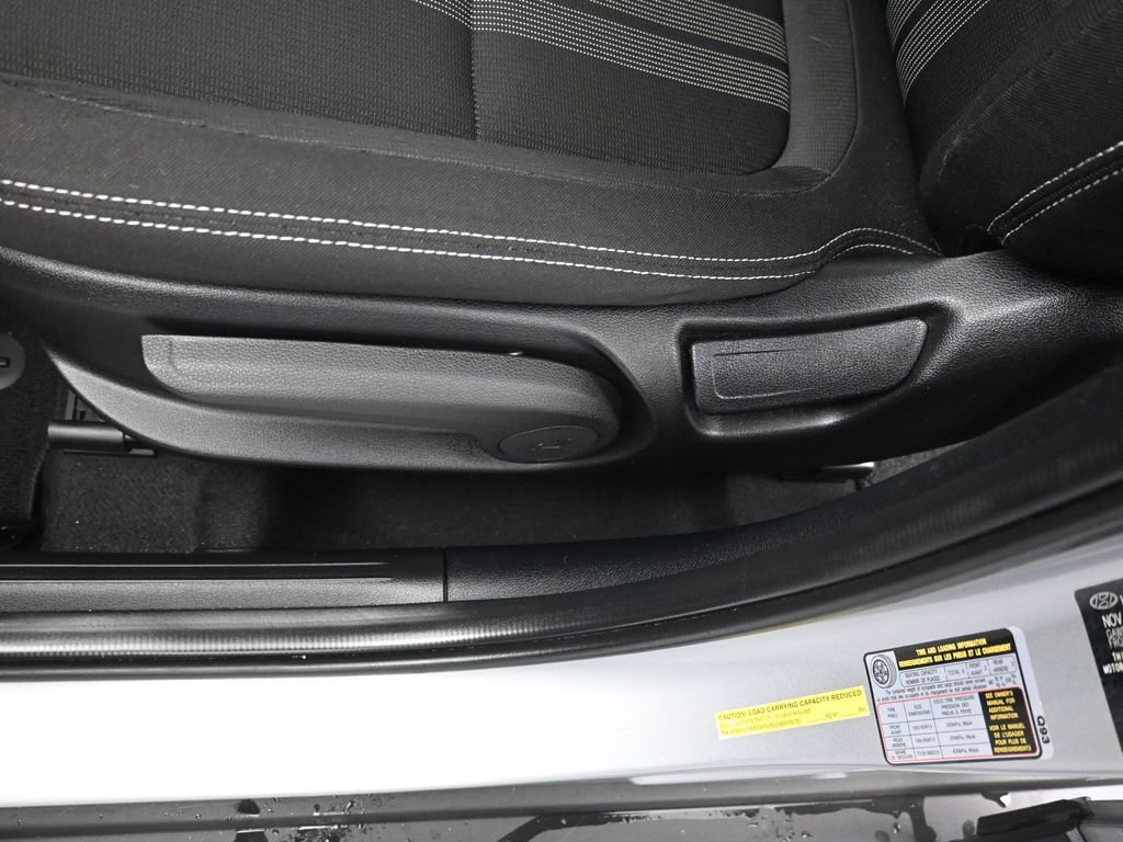 Used 2020 Hyundai Venue SEL image 20