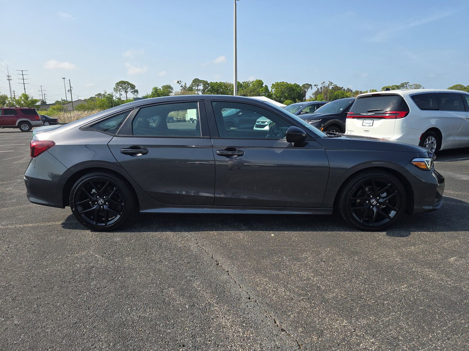 Used 2025 Honda Civic Sport image 3