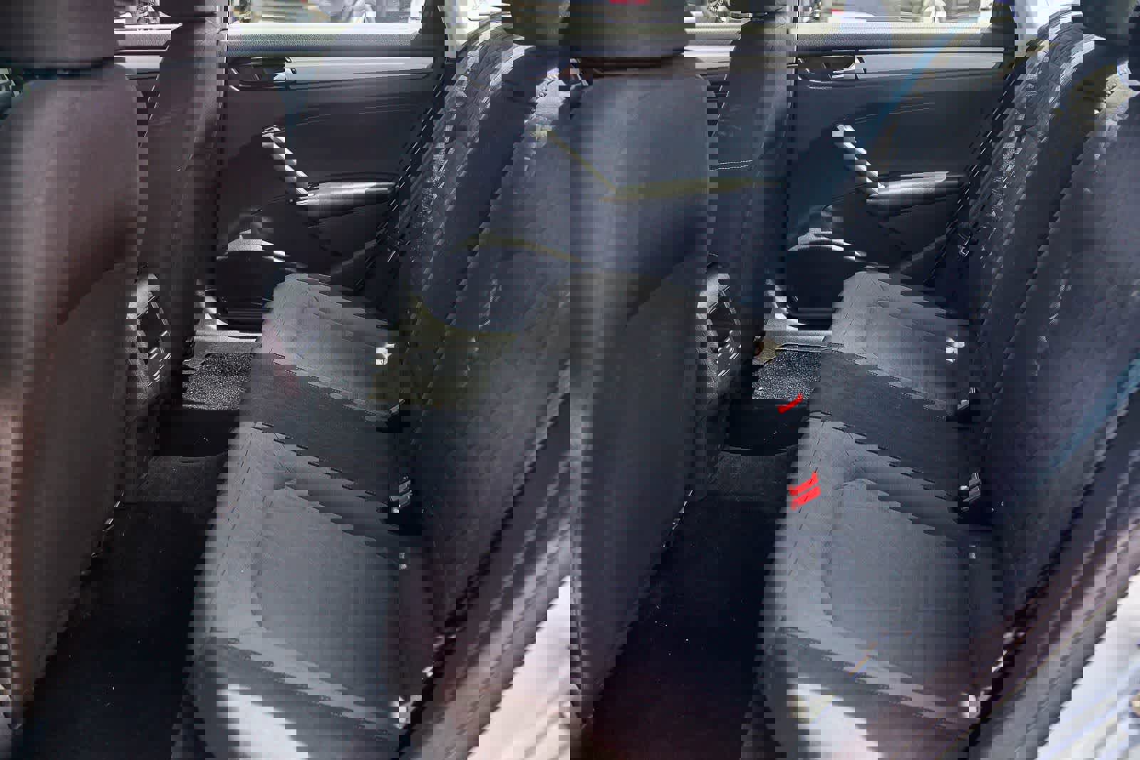 Used 2021 Volkswagen Passat 2.0T S image 17