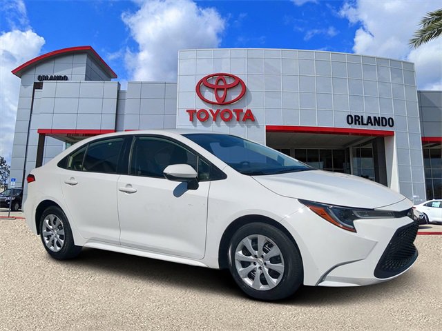 Used 2022 Toyota Corolla LE image 1