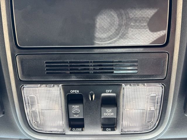 Used 2025 Honda Odyssey Sport-L image 18