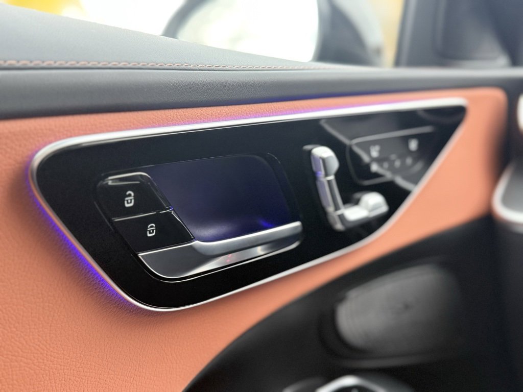 Used 2024 Mercedes-Benz C 300 Sedan image 38