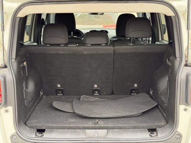 Used 2018 Jeep Renegade Altitude FWD image 26