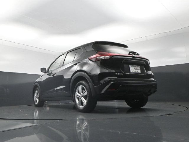 Certified 2025 Nissan Kicks Play S FWD image 29