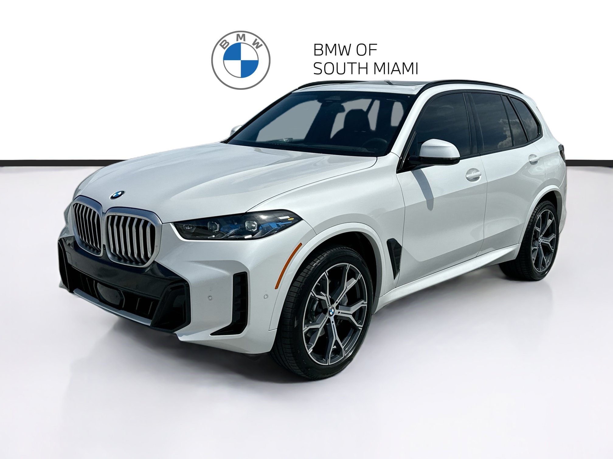 Used 2026 BMW X5 sDrive40i w/ M Sport Package RWD image 3