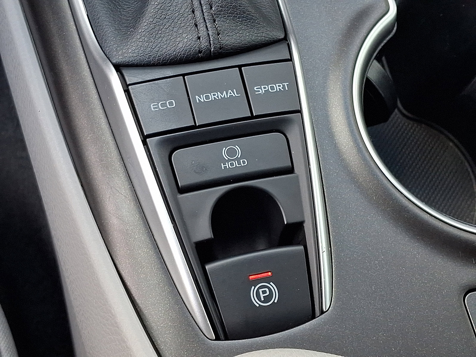 Certified 2024 Toyota Camry XLE w/ Navigation Package image 25