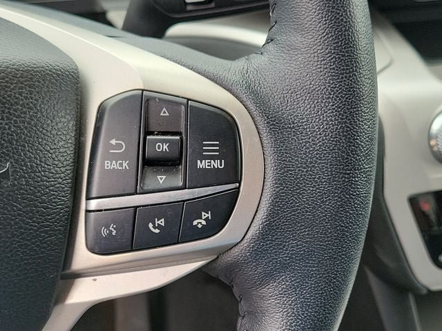 Used 2024 Ford Explorer XLT w/ Equipment Group 202A AWD/4WD image 11