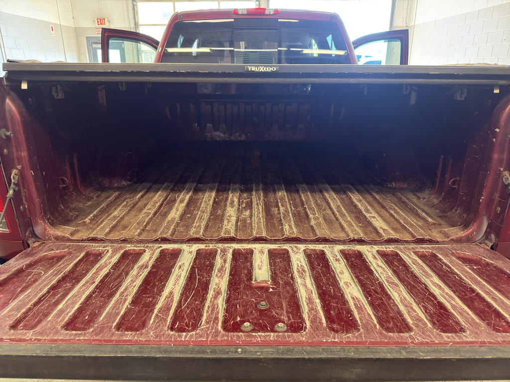 Used 2014 GMC Sierra 2500 SLE w/ SLE Preferred Package AWD/4WD image 28