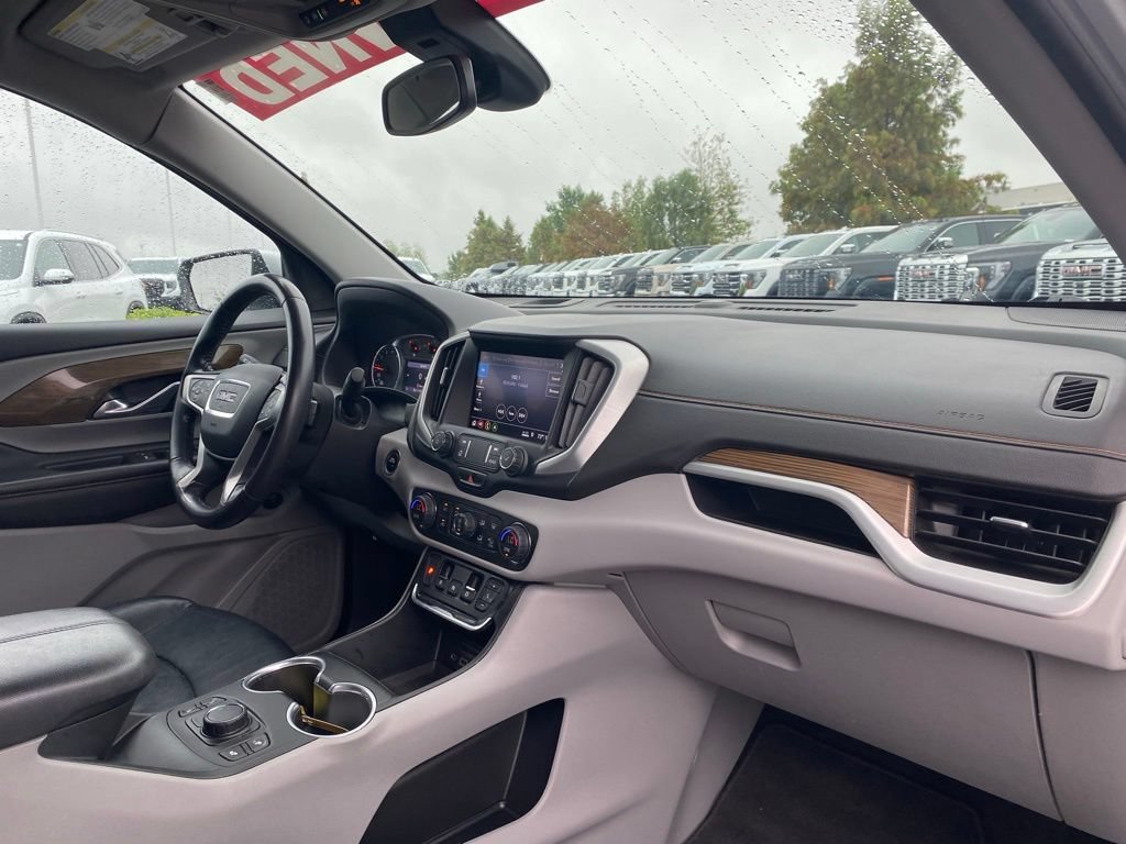 Used 2020 GMC Terrain SLE w/ Driver Convenience Package FWD image 30