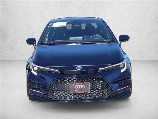 Used 2023 Toyota Corolla SE image 2