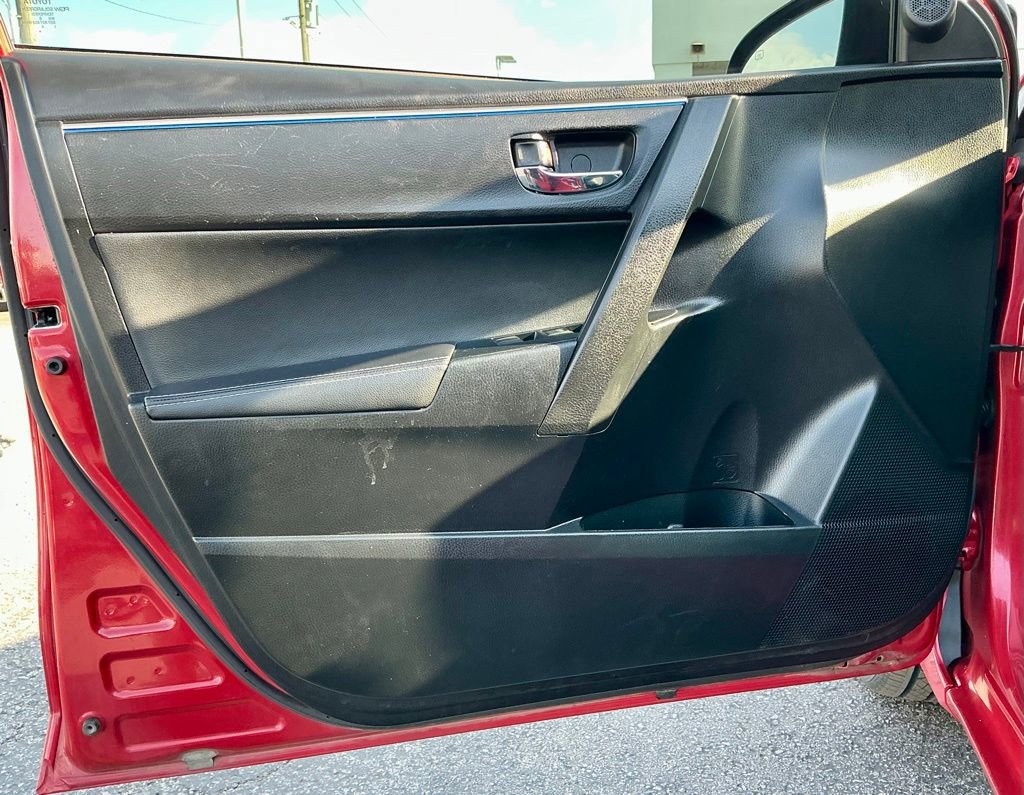 Used 2016 Toyota Corolla S FWD image 40