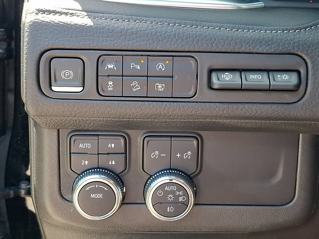 Used 2024 GMC Yukon Denali AWD/4WD image 29