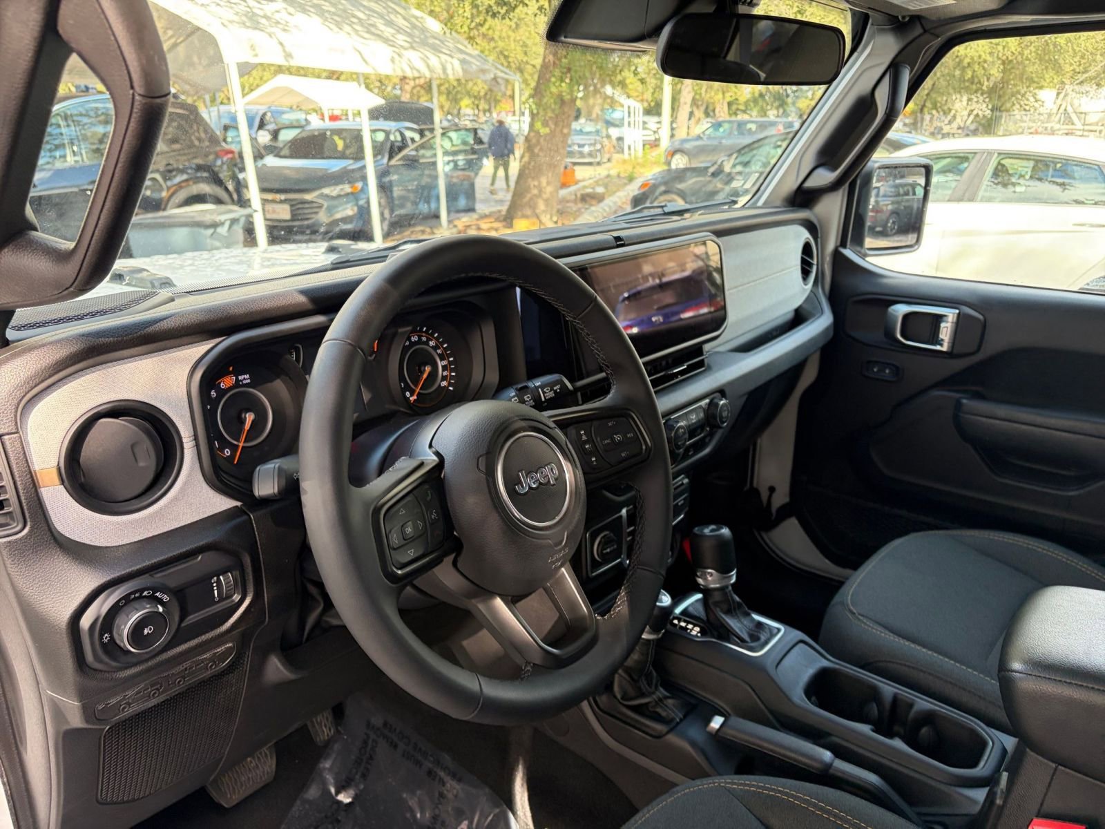 Used 2025 Jeep Wrangler Sport S image 28