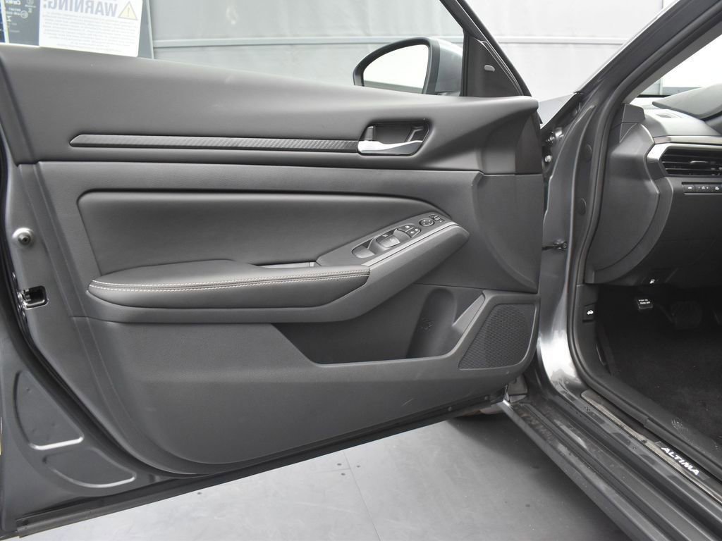 New 2025 Nissan Altima 2.5 SV w/ SV Special Edition Package image 27