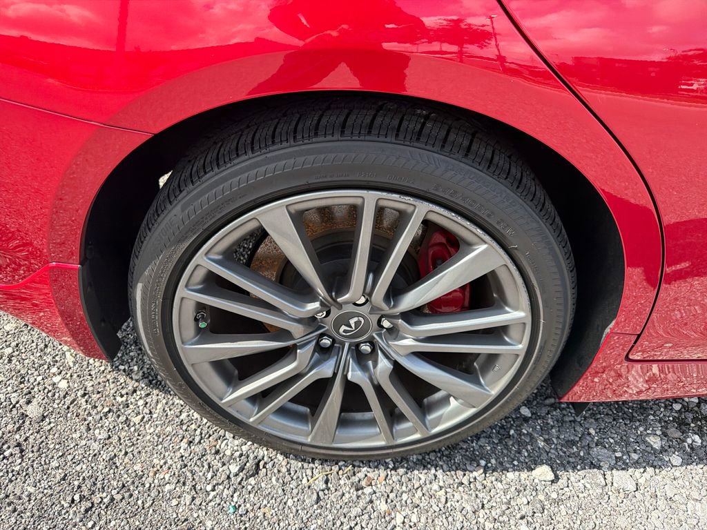 Used 2017 INFINITI Q50 Red Sport 400 AWD/4WD image 14