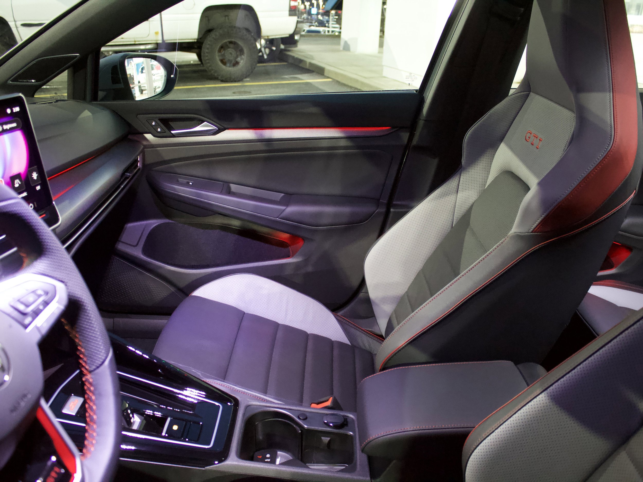 New 2026 Volkswagen GTI SE image 11