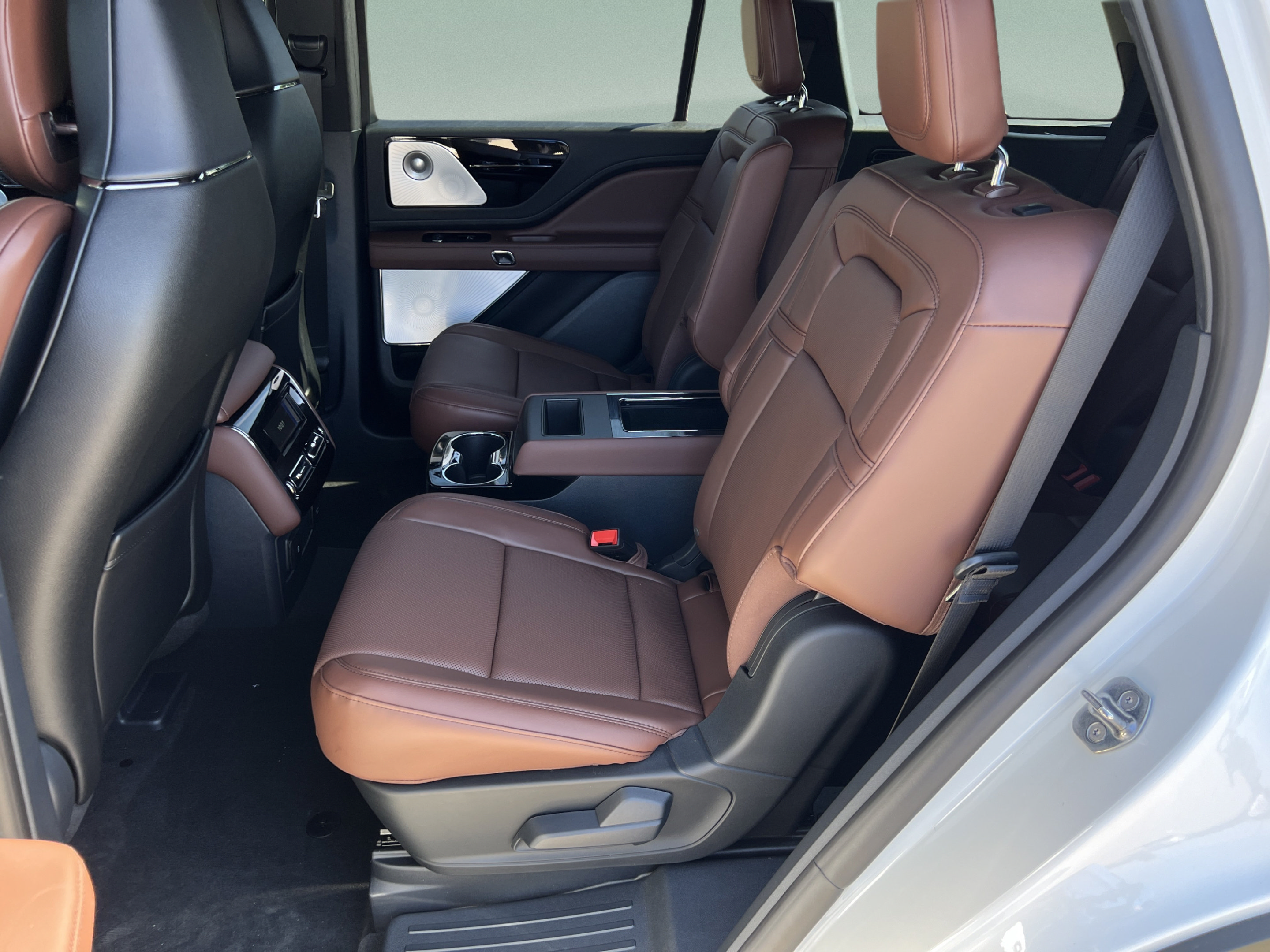 New 2026 Lincoln Aviator Reserve AWD/4WD image 23