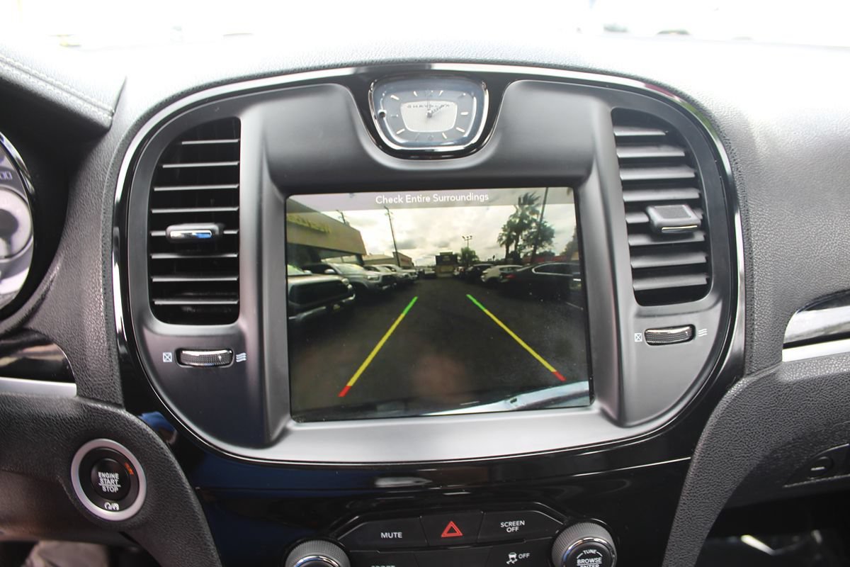 Used 2019 Chrysler 300 S AWD/4WD image 28