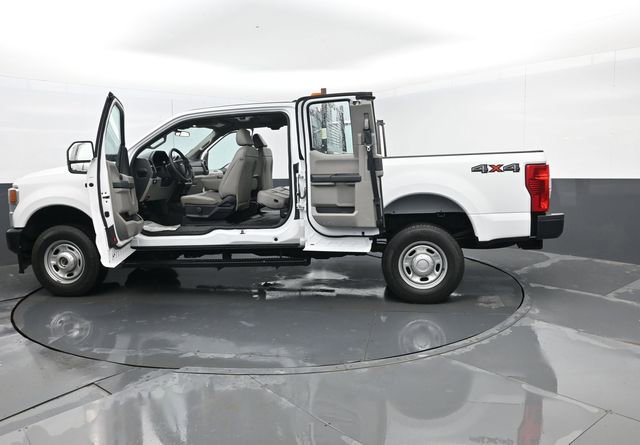 Used 2020 Ford F250 XL w/ Power Equipment Group image 28