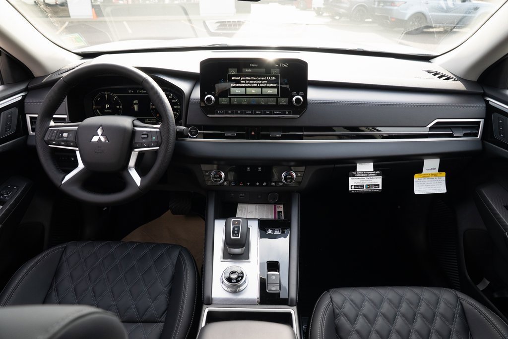 New 2025 Mitsubishi Outlander SEL image 8