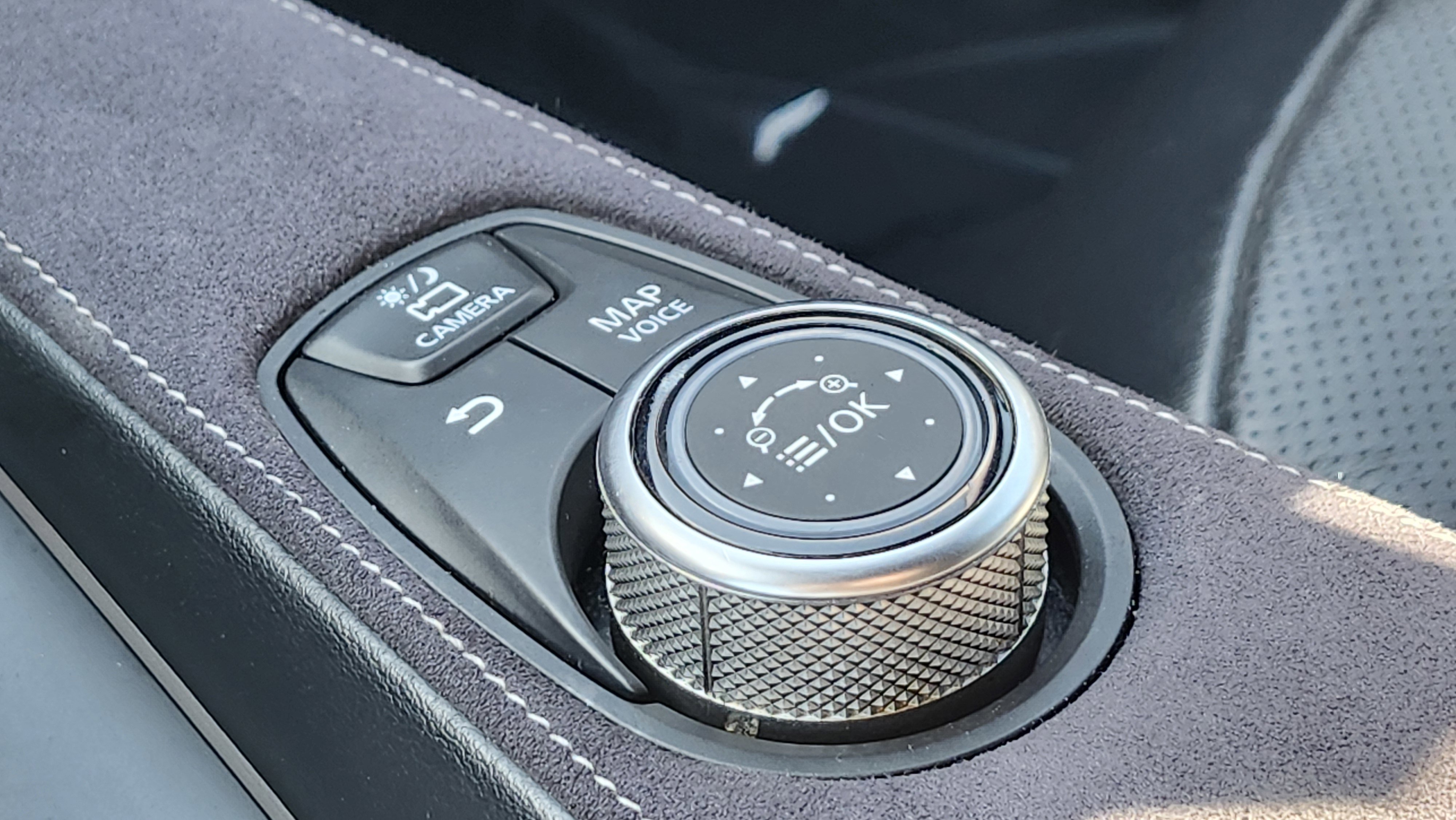 Used 2019 INFINITI QX50 Essential image 35