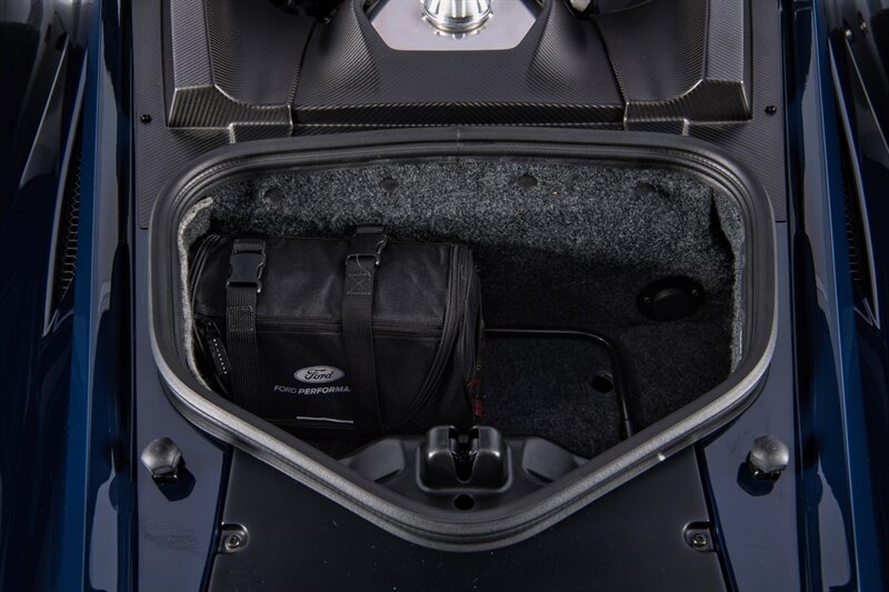 Used 2020 Ford GT Carbon Series RWD image 44