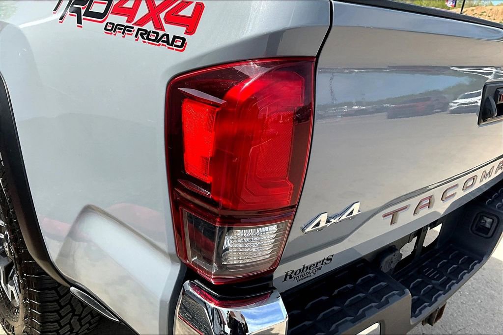 Used 2019 Toyota Tacoma TRD Off-Road AWD/4WD image 22