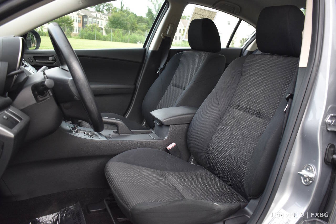 Used 2012 MAZDA MAZDA3 i Sport FWD image 12