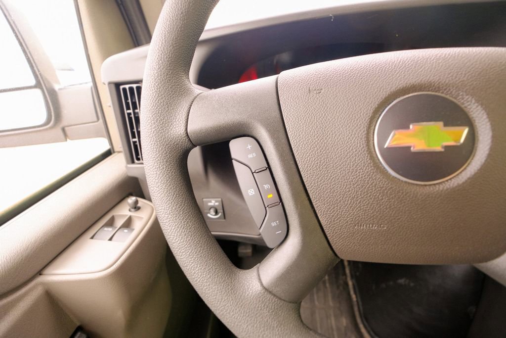 Used 2025 Chevrolet Express 2500 w/ Driver Convenience Package image 27