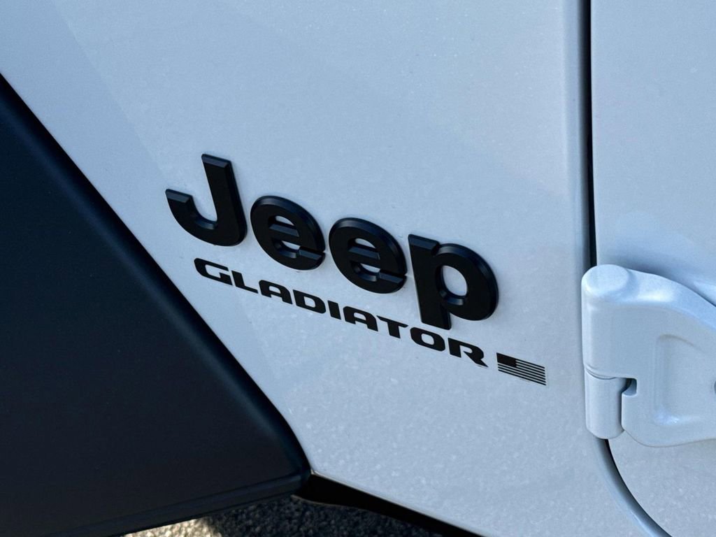 New 2026 Jeep Gladiator Sport AWD/4WD image 7
