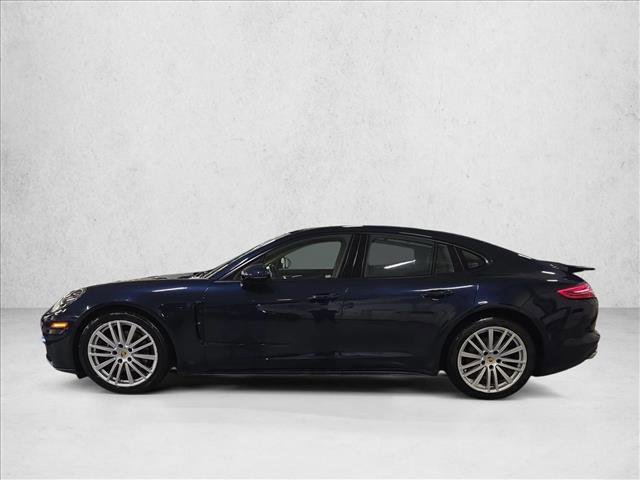 Used 2018 Porsche Panamera 4 image 8
