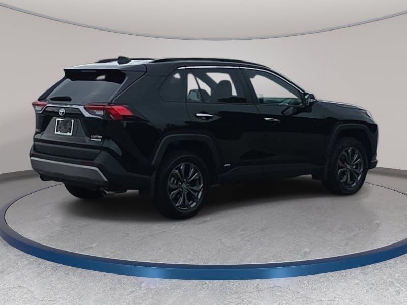 Used 2023 Toyota RAV4 Limited AWD/4WD image 5