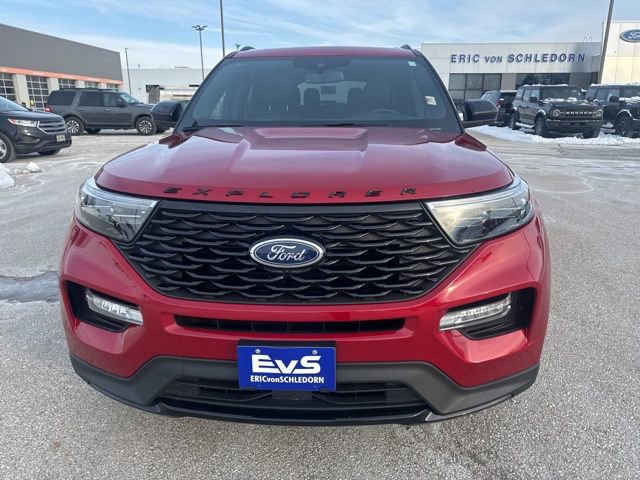 Used 2023 Ford Explorer ST-Line w/ Class IV Trailer Tow Package image 3