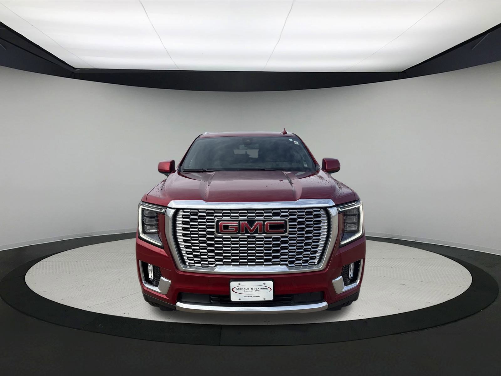 Used 2021 GMC Yukon XL Denali image 2