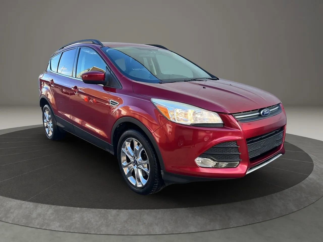 Used 2015 Ford Escape SE w/ Equipment Group 201A image 3