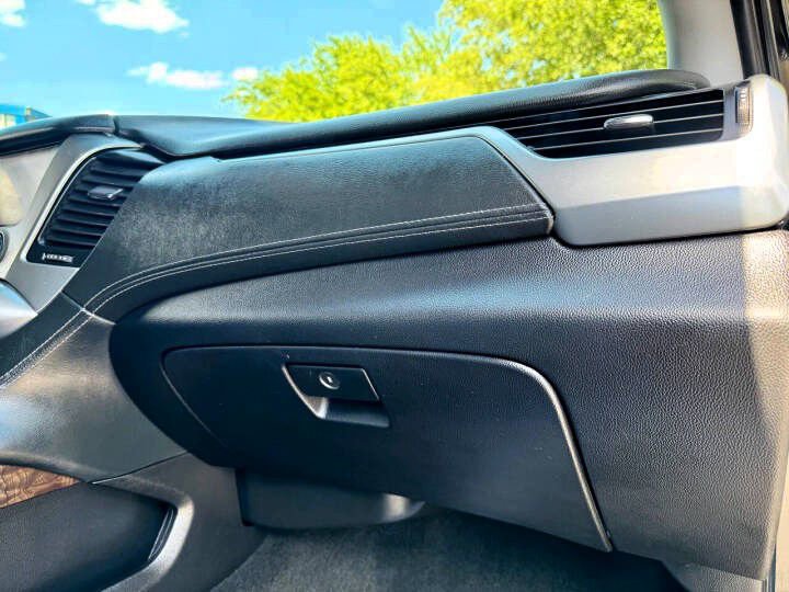 Used 2017 Chevrolet Tahoe LT image 21