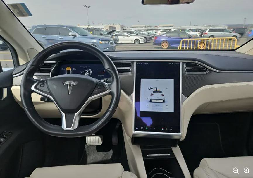 Used 2018 Tesla Model X 100D image 4