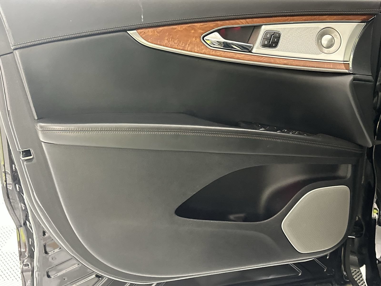 Used 2019 Lincoln Nautilus Black Label AWD/4WD image 29